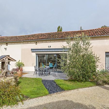 La Marceline Gite Confort Et Nature Chef-Boutonne Exterior photo